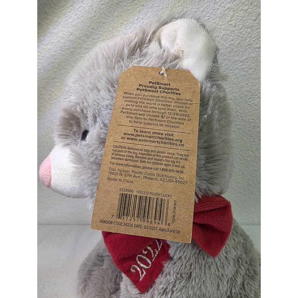 New Petsmart Lucky The Cat Plush Dog Toy Squeaks 2022 Collectible read - Picture 7 of 8